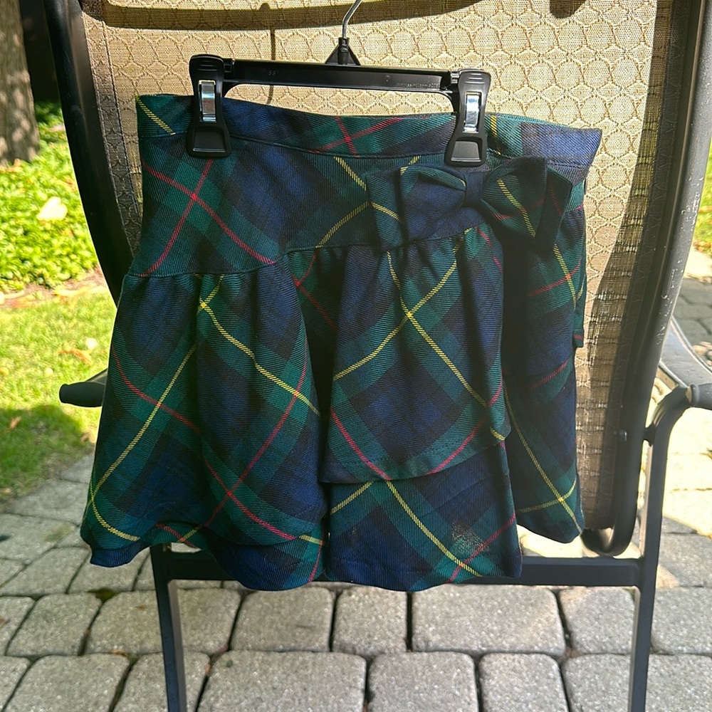 E land NWT girls size 7 tartan plaid ruffle skirt with bow. Fully lined w tulle.